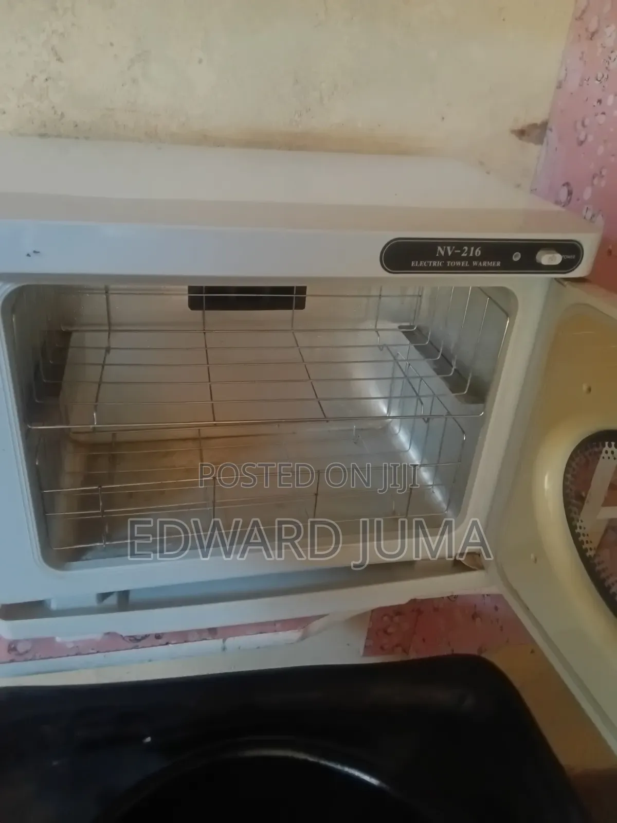 NV-216 Electric Towel Warmer/Uv Sterilizer
