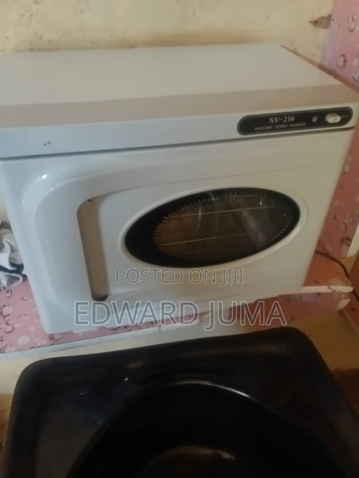 NV-216 Electric Towel Warmer/Uv Sterilizer
