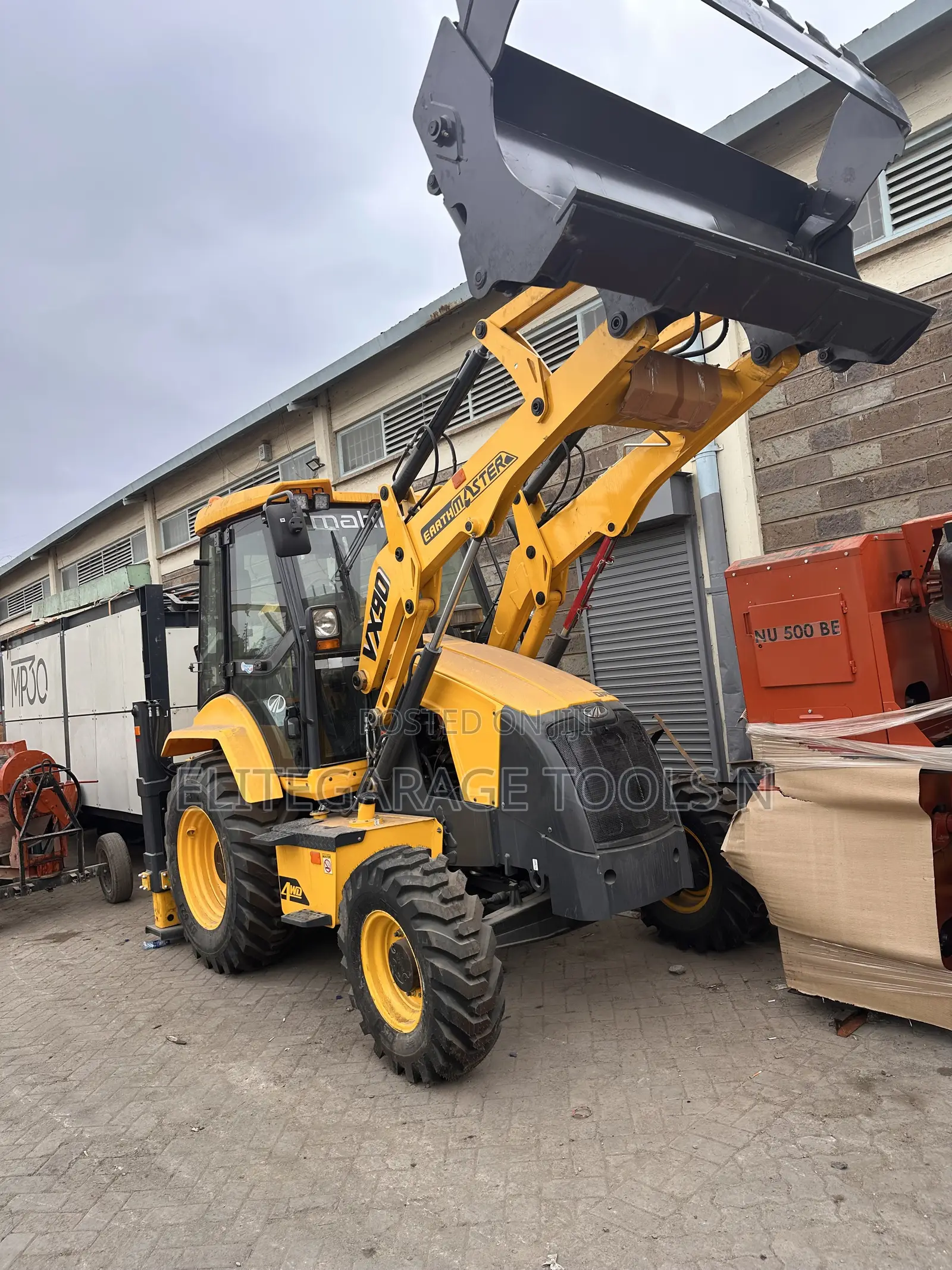 Heavy Duty Mahindra Backhoe Loader