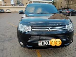 Mitsubishi Outlander 2.0 PHEV AWD 2015 Black