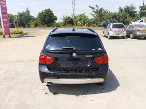 BMW 3 Series 2011 Black
