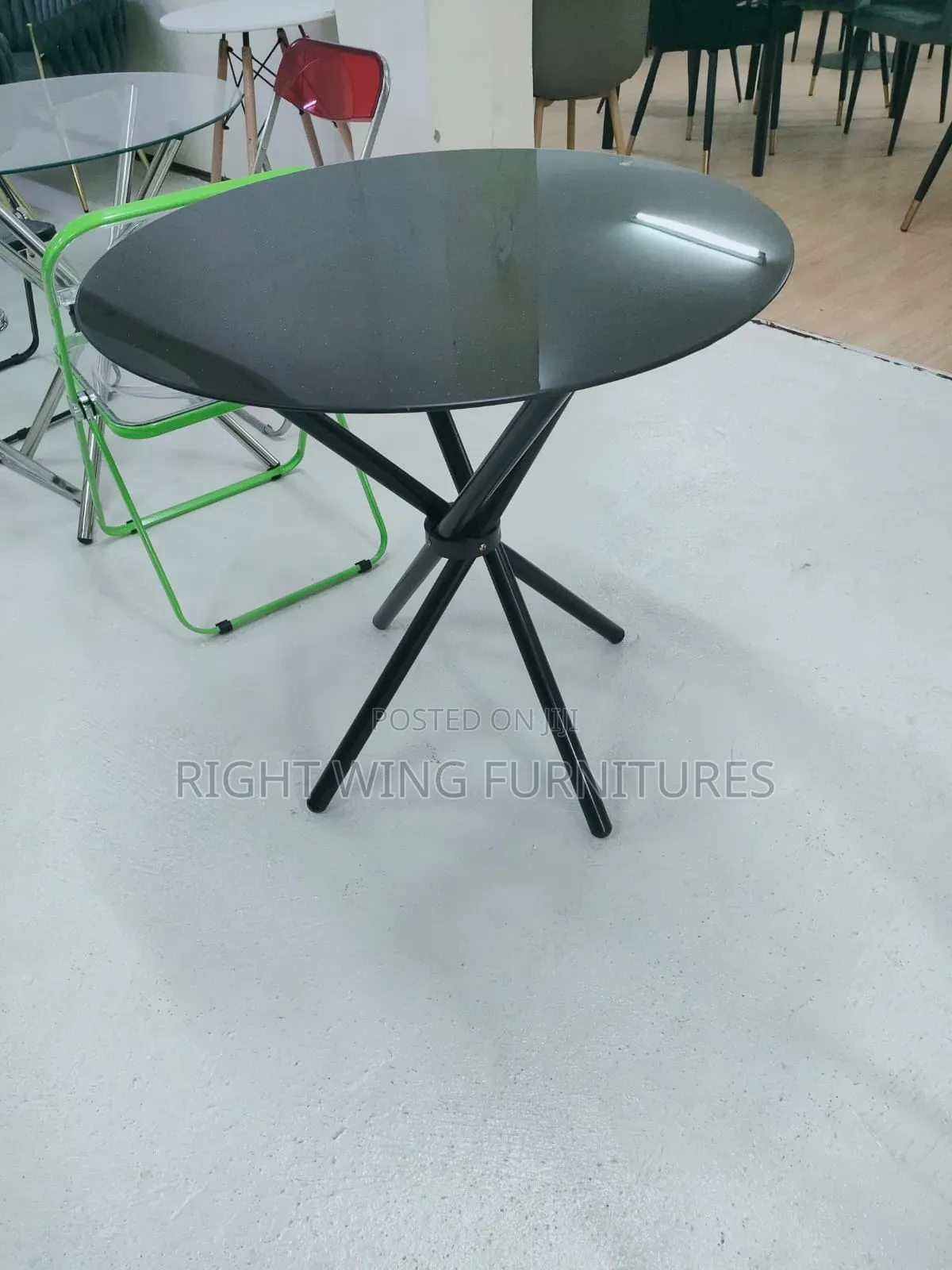 Modern Round Table