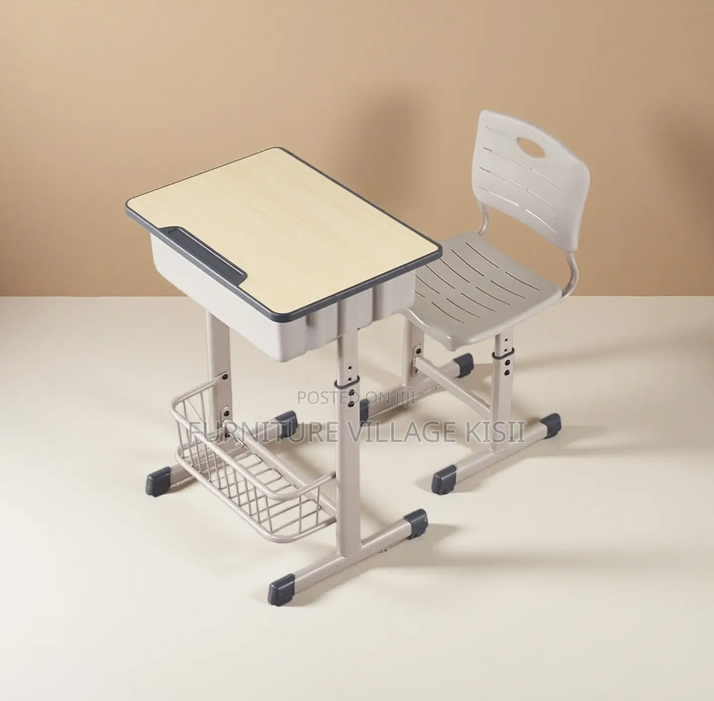 Home Furniture: Adjustable Kids Desk