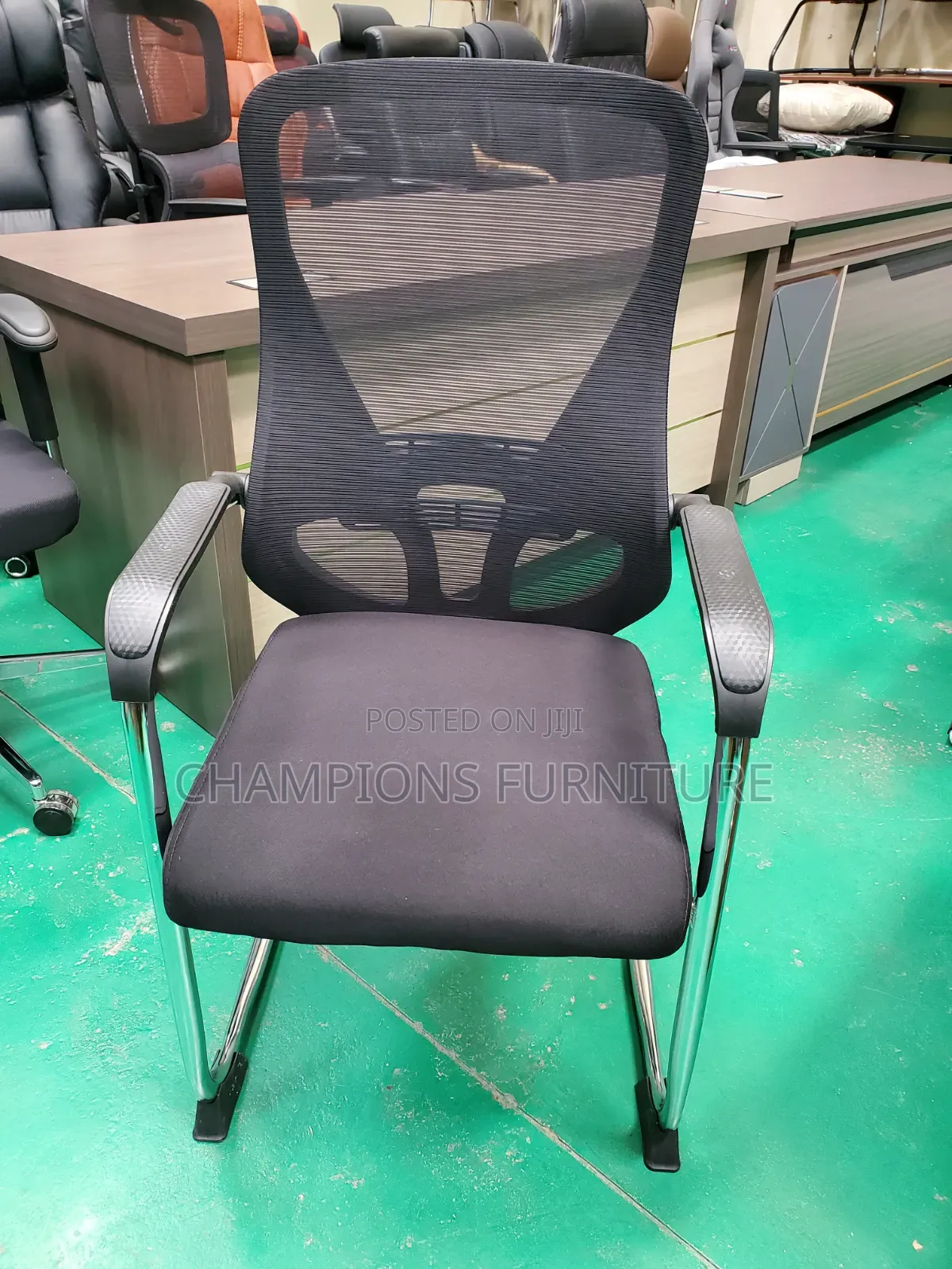 Black Visitors/Conference Office Chair With Blue