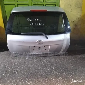 Toyota Fielder 161 Tailgate, Model 2012/2015. Ex Japan