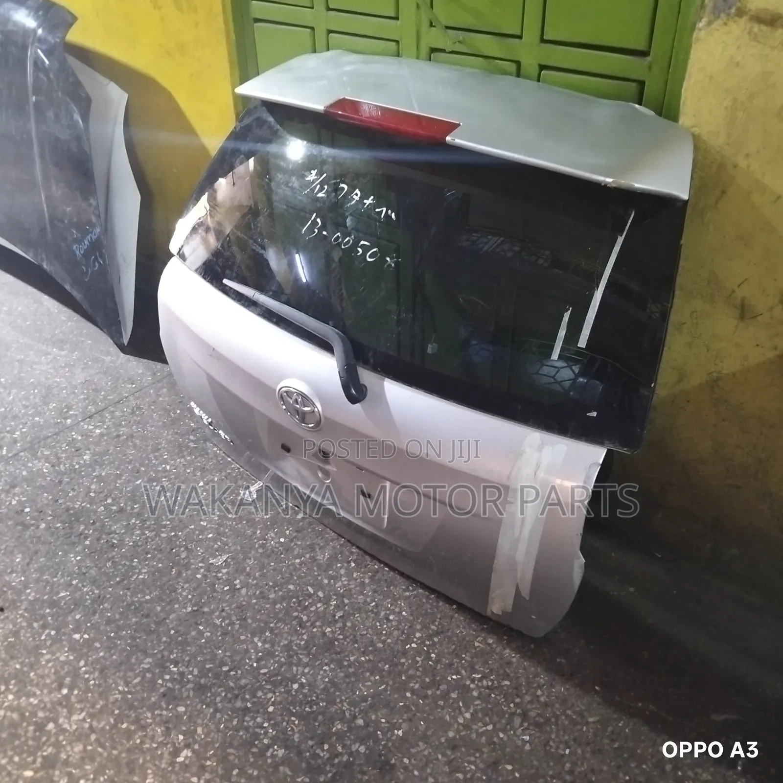 Toyota Fielder 161 Tailgate, Model 2012/2015. Ex Japan