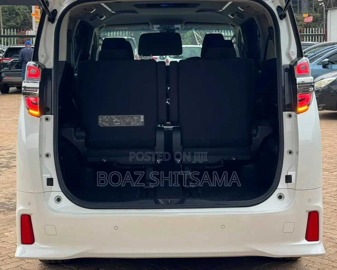 Toyota Vellfire 2019 White