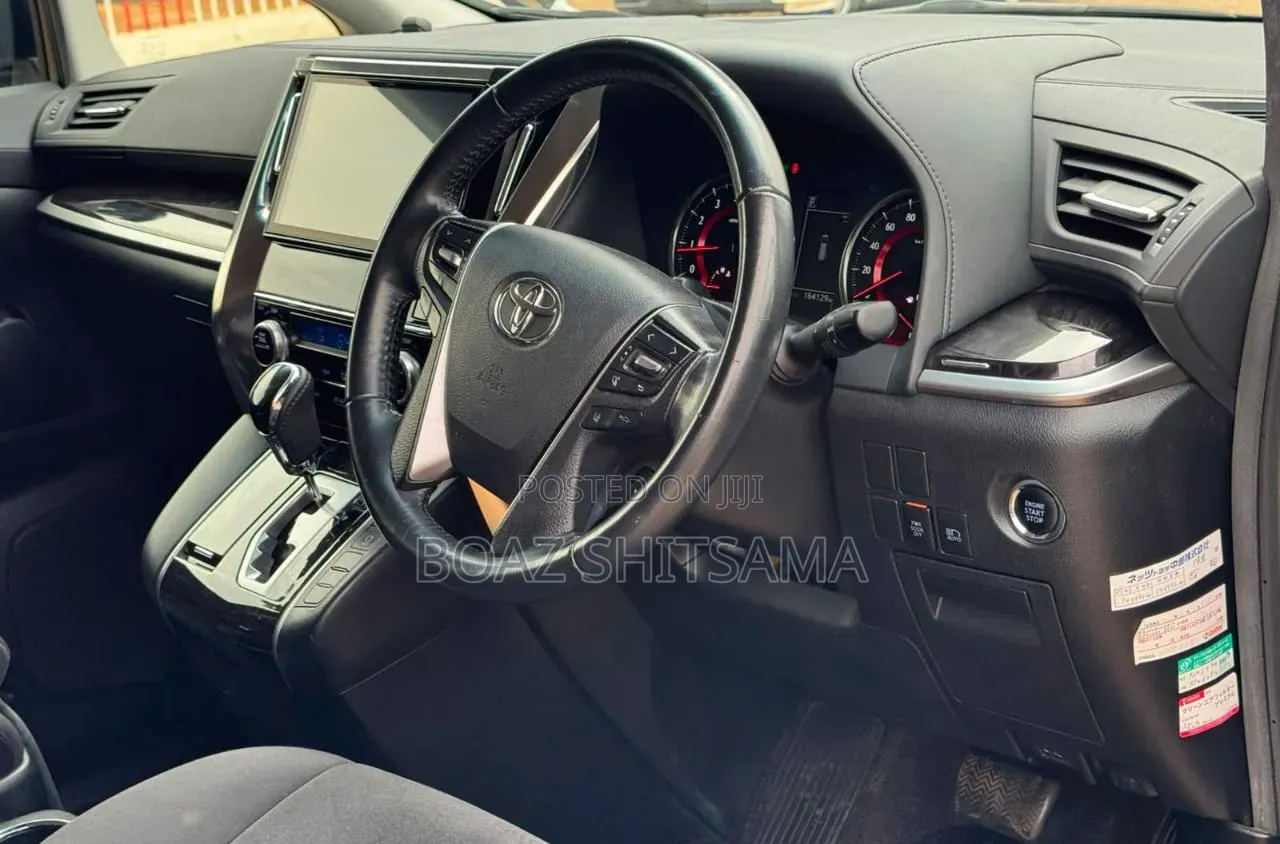 Toyota Vellfire 2019 White