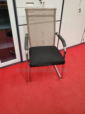 Two Toned Mesh Visistors Chair