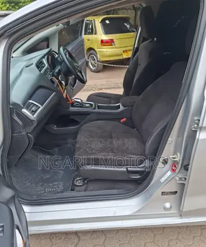 Honda Shuttle 2016 Silver