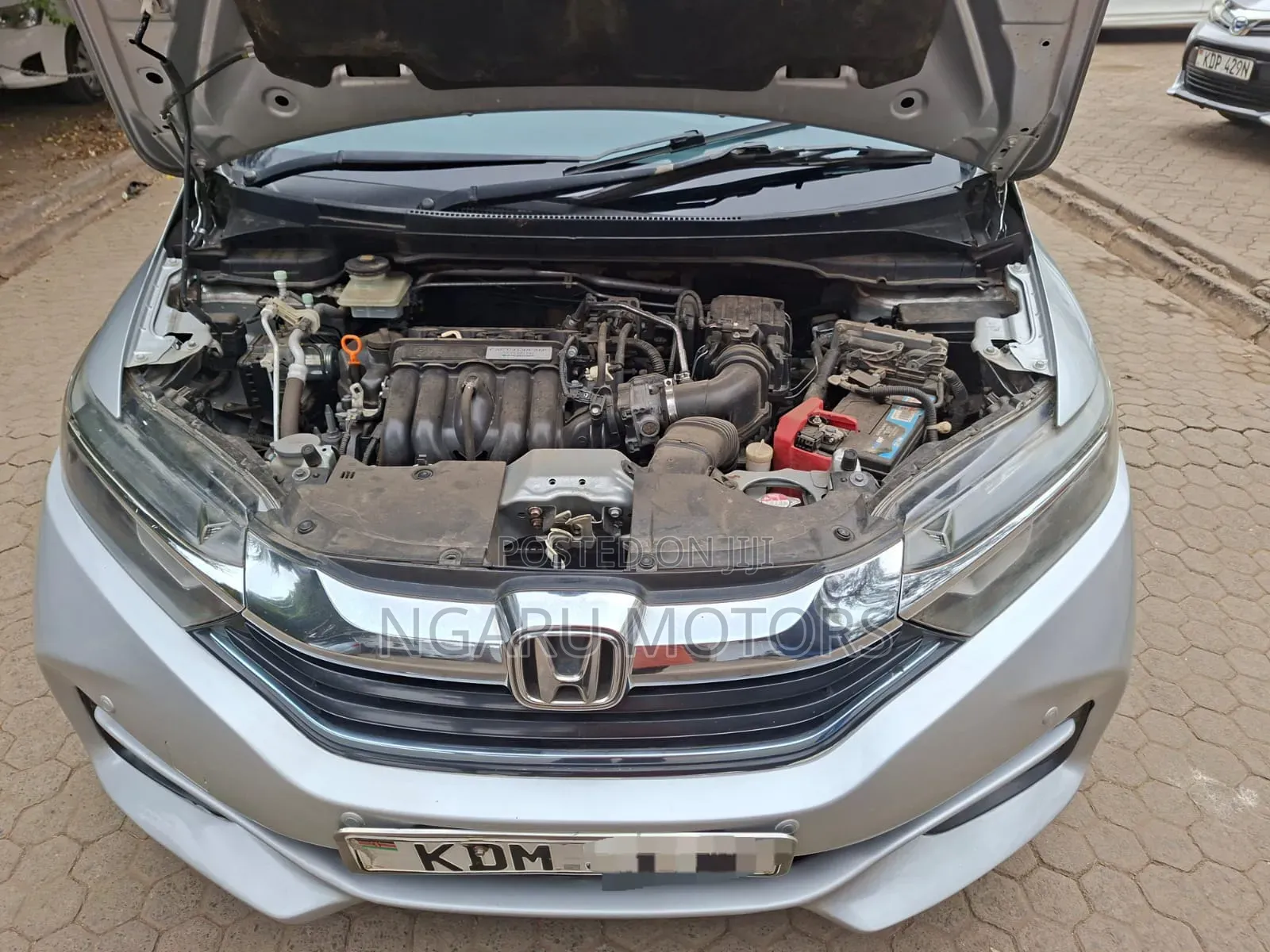 Honda Shuttle 2016 Silver