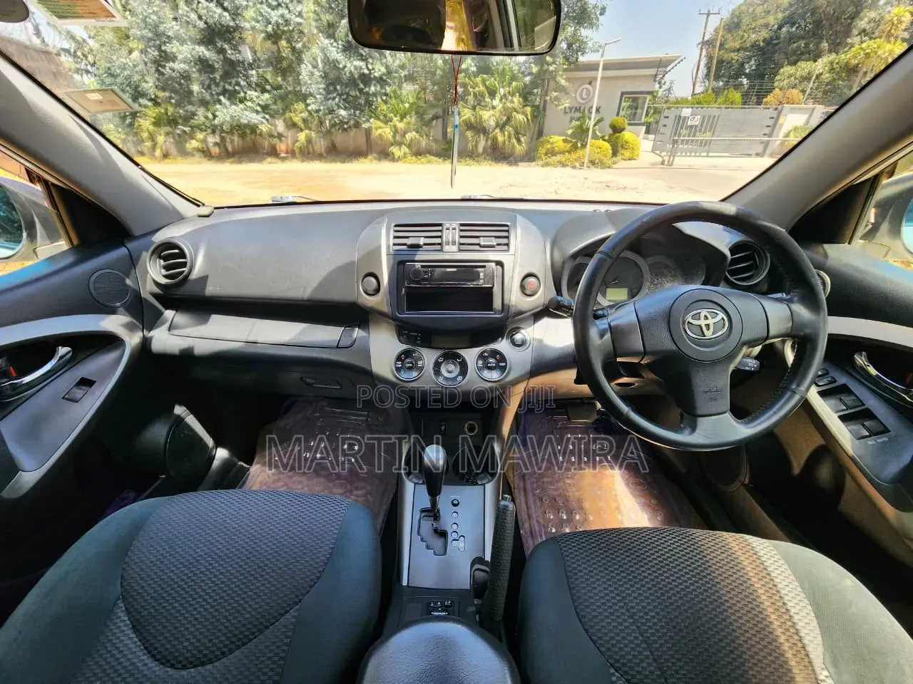 Toyota RAV4 2012 White