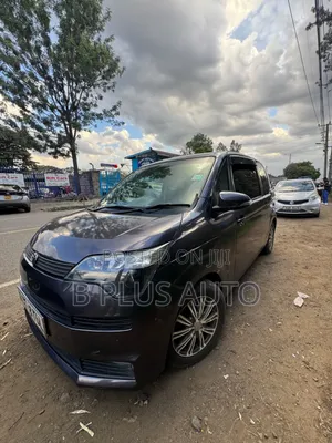 Toyota Spade 2013 Black