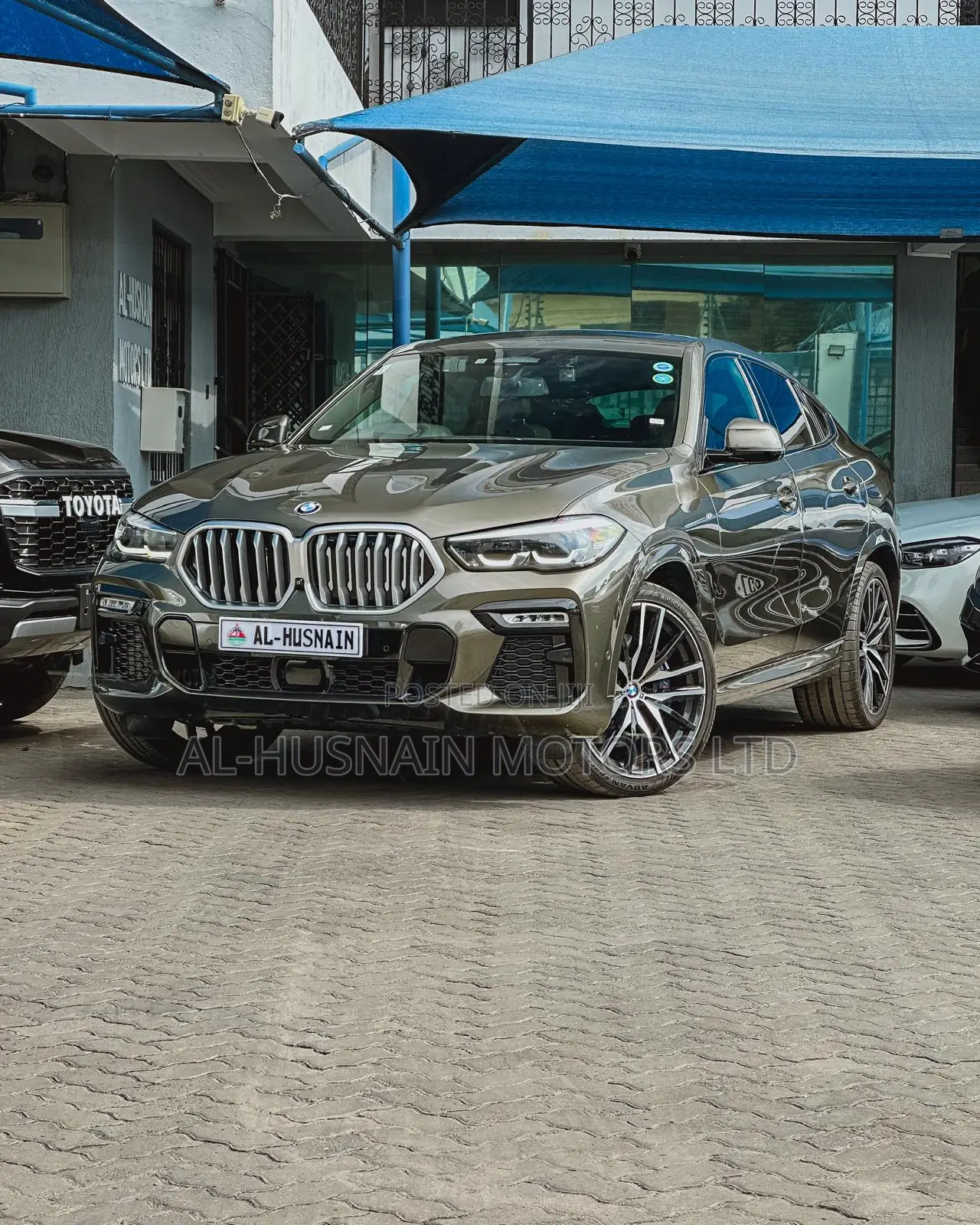 BMW X6 xDrive50i AWD 2020 Brown