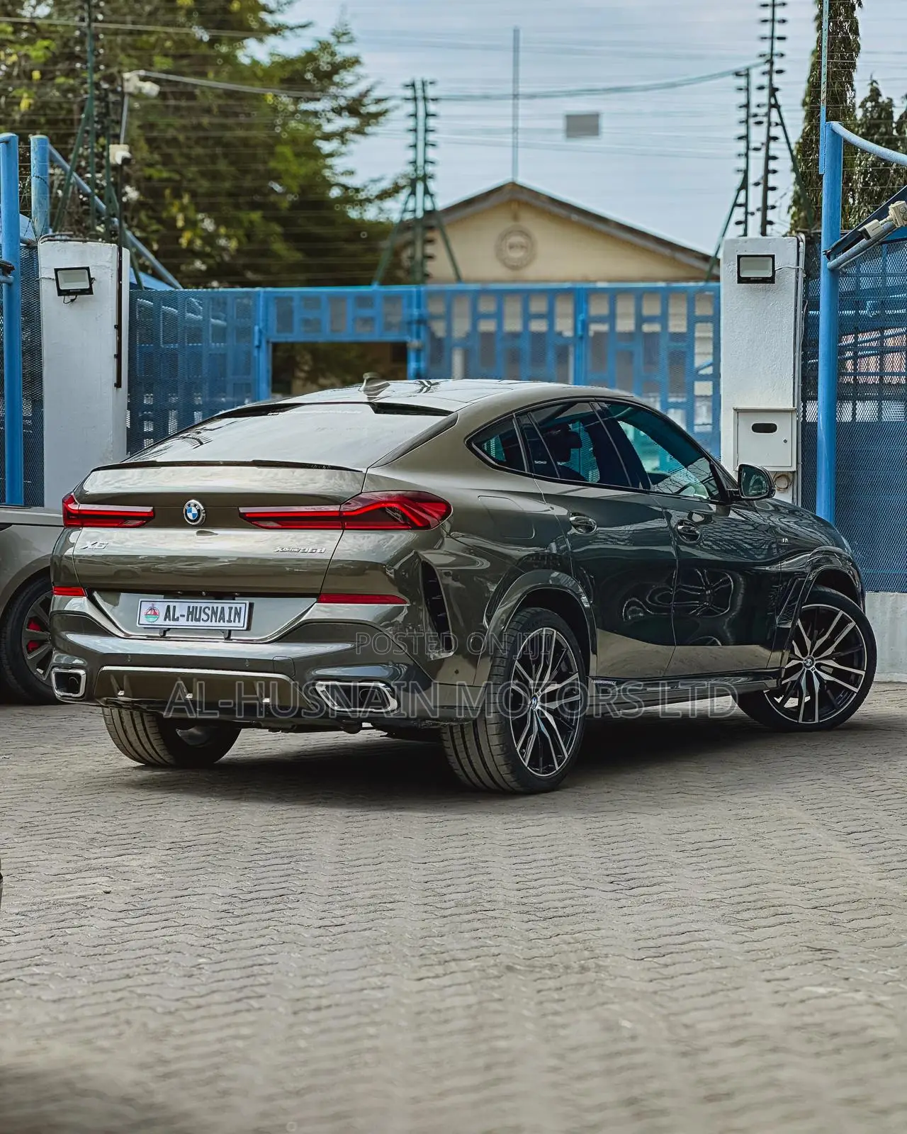 BMW X6 xDrive50i AWD 2020 Brown