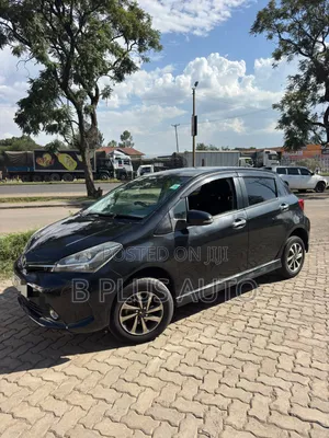 Toyota Vitz 2016 Black