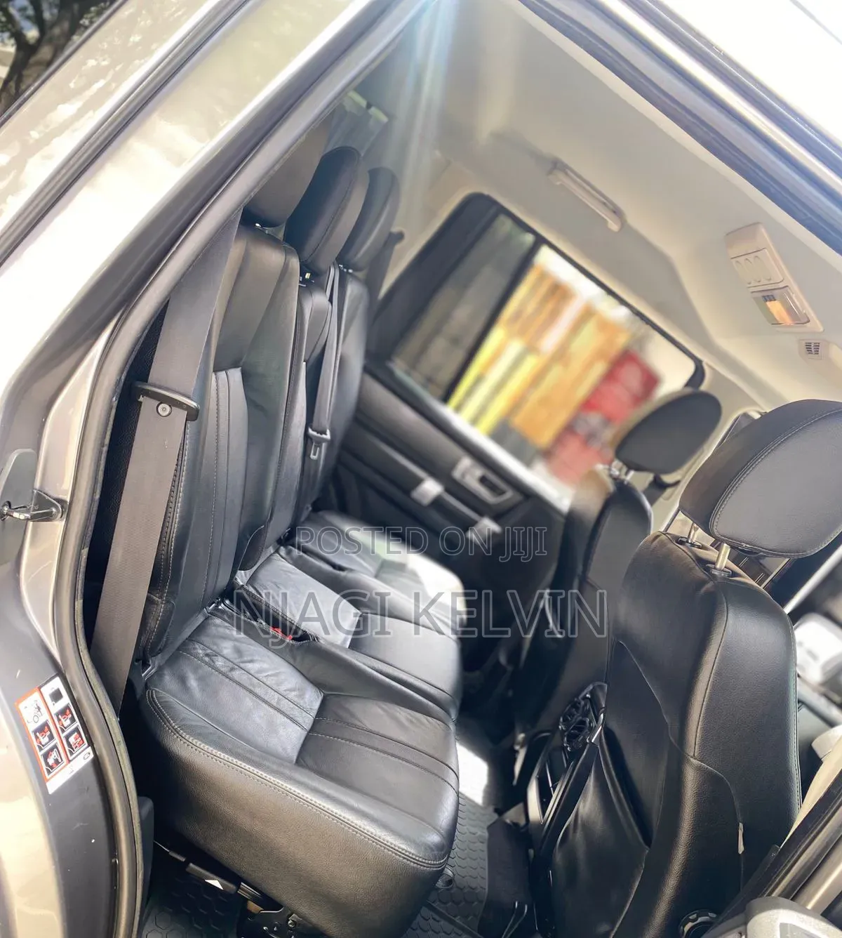 Land Rover Discovery 2011 Gray