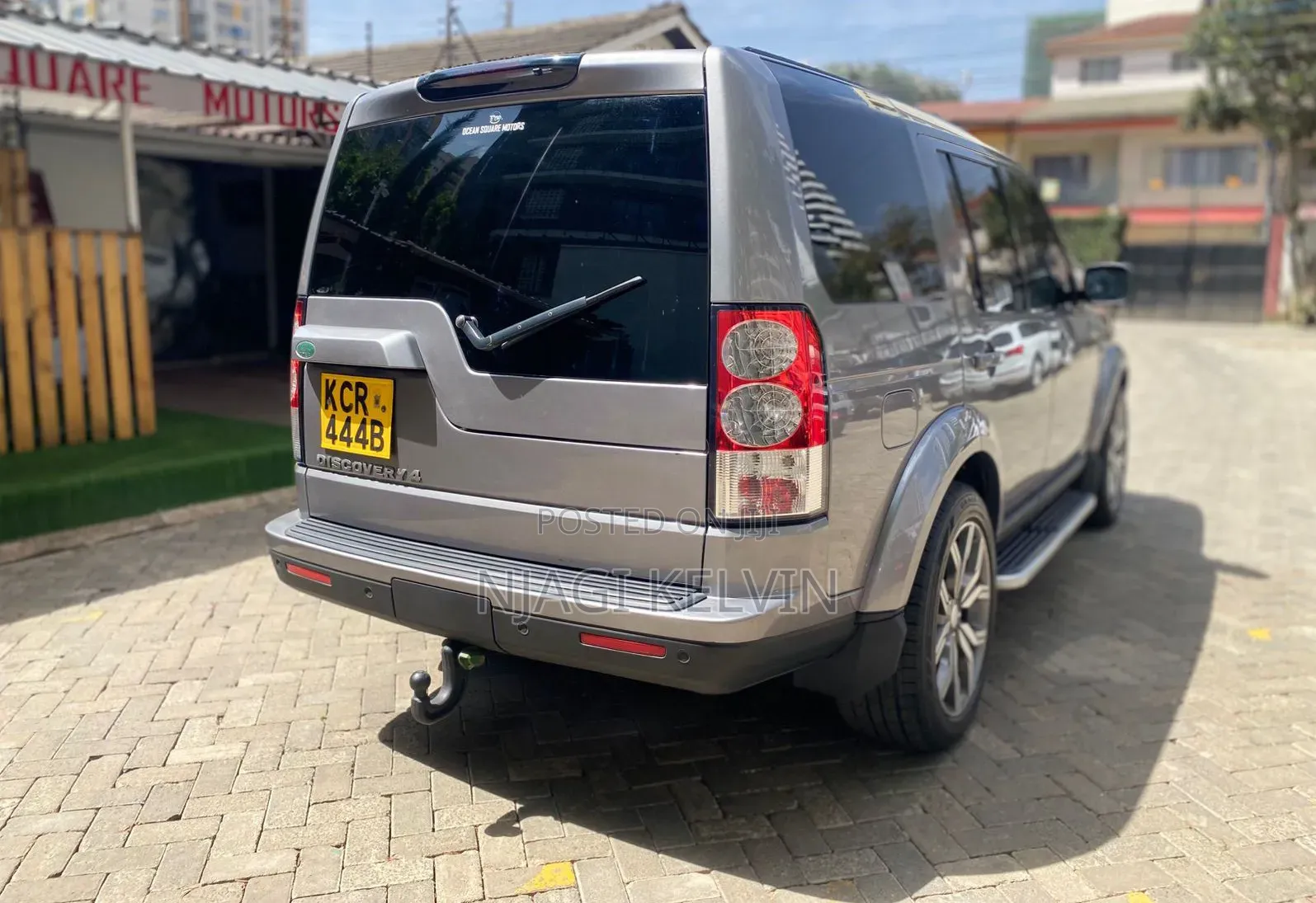 Land Rover Discovery 2011 Gray