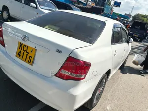 Toyota Axio 2010 White