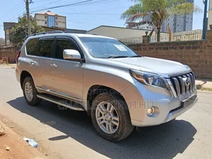 Toyota Land Cruiser 2013