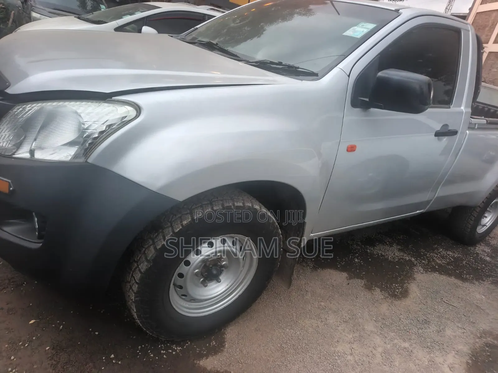 Isuzu D-MAX 2014 Silver