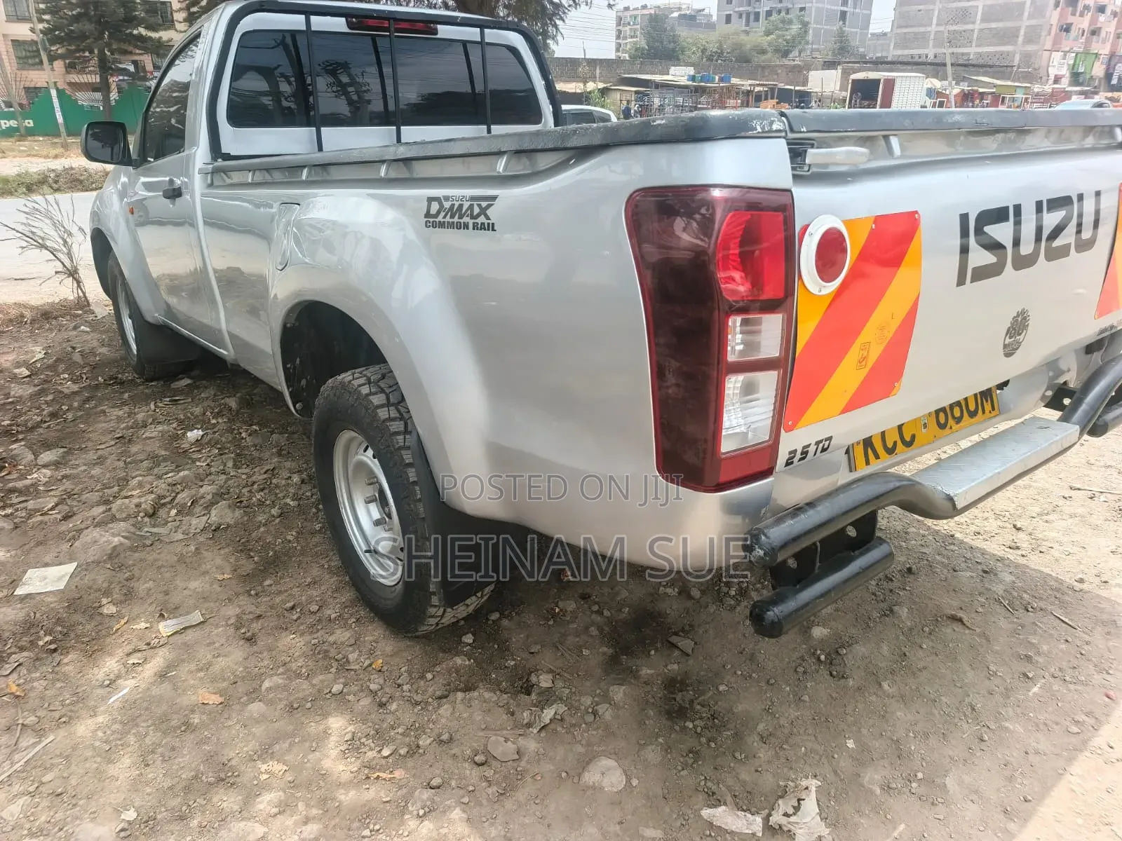 Isuzu D-MAX 2014 Silver
