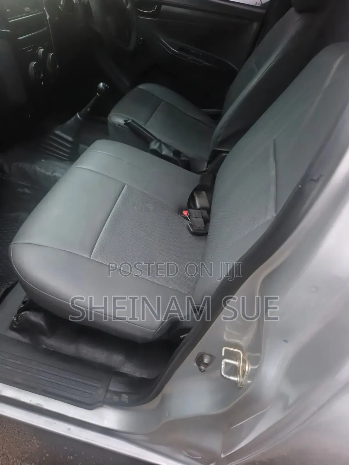 Isuzu D-MAX 2014 Silver