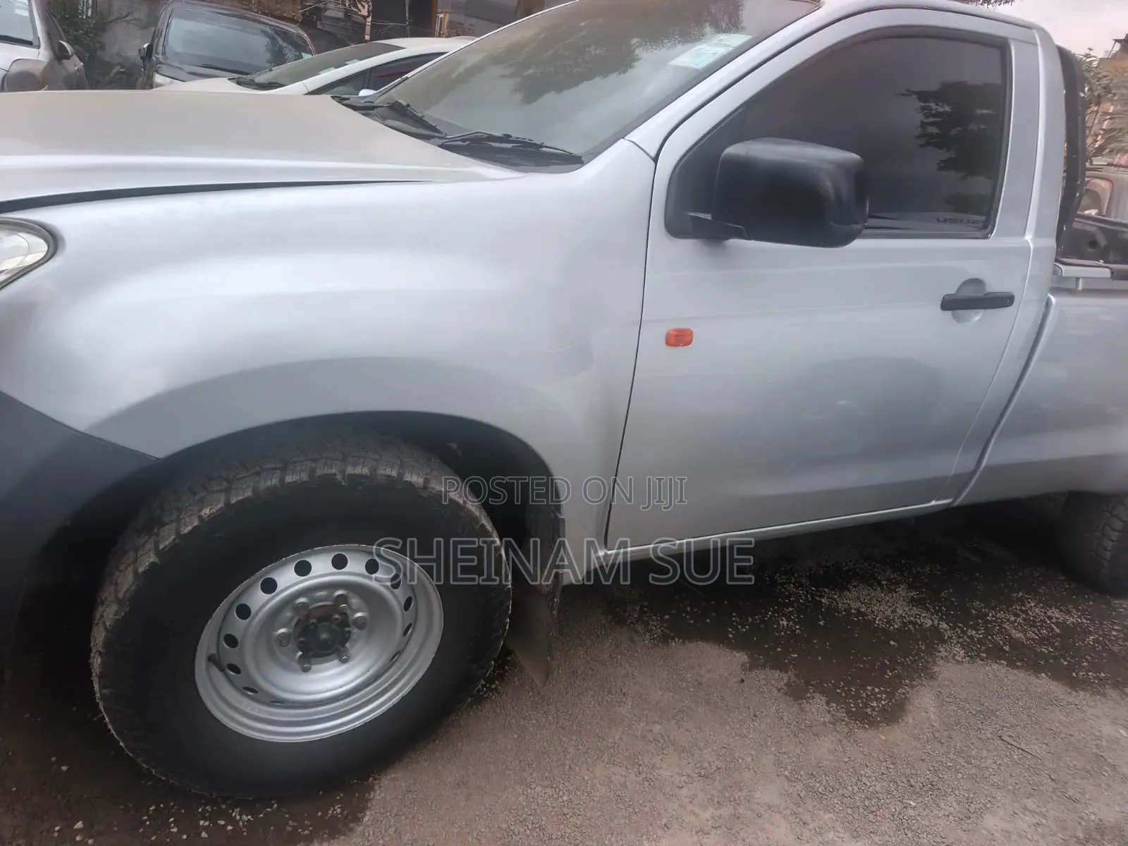 Isuzu D-MAX 2014 Silver