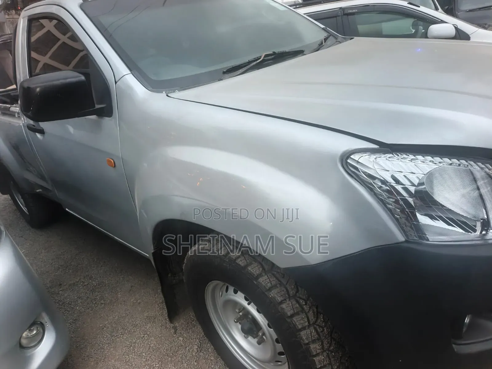 Isuzu D-MAX 2014 Silver