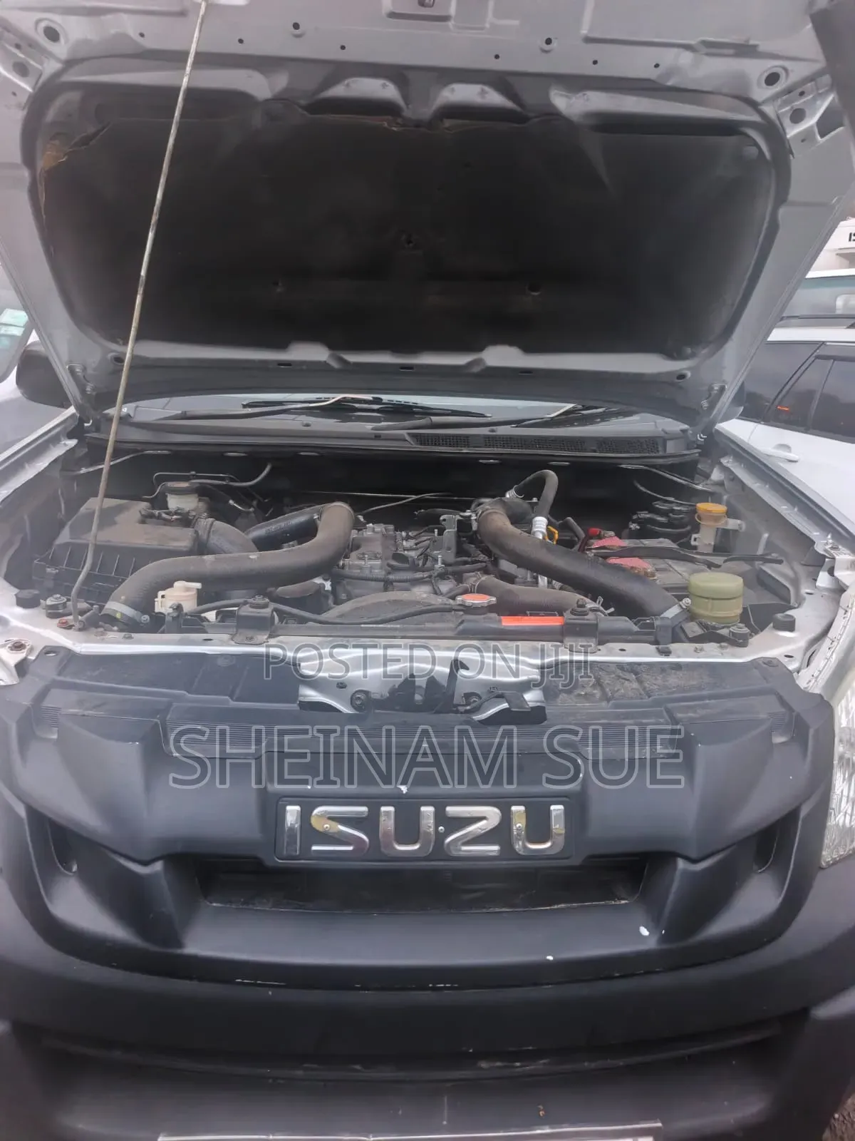 Isuzu D-MAX 2014 Silver