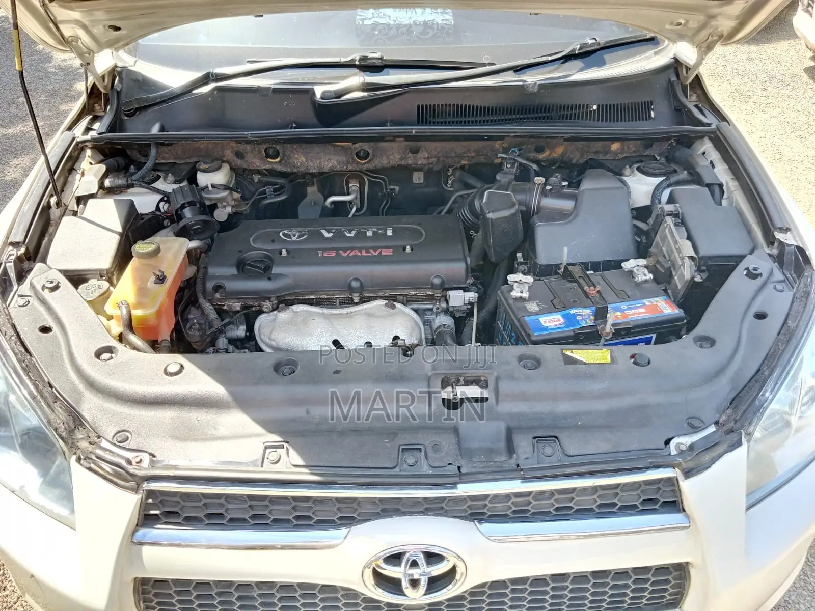 Toyota RAV4 2011 White