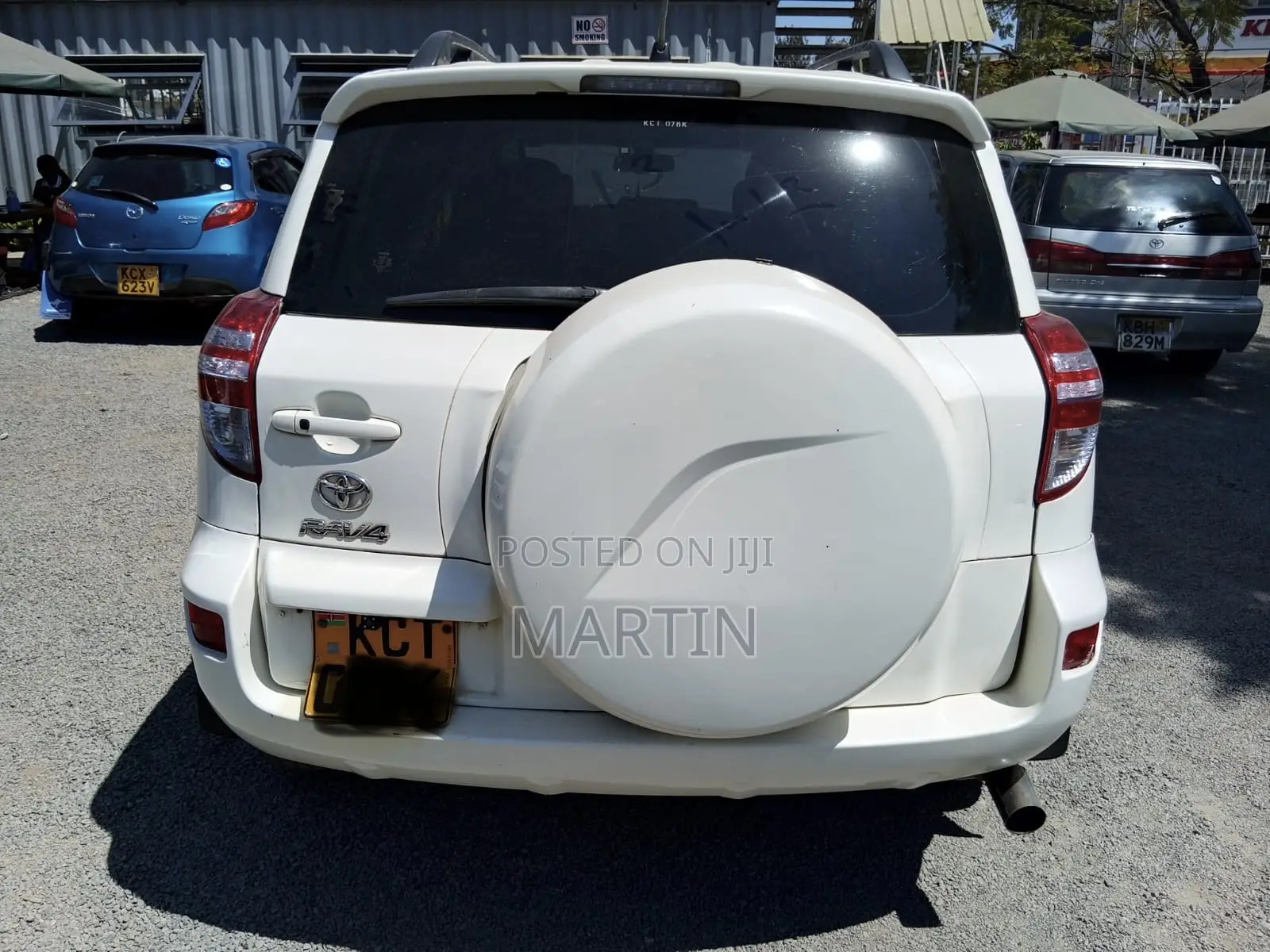 Toyota RAV4 2011 White