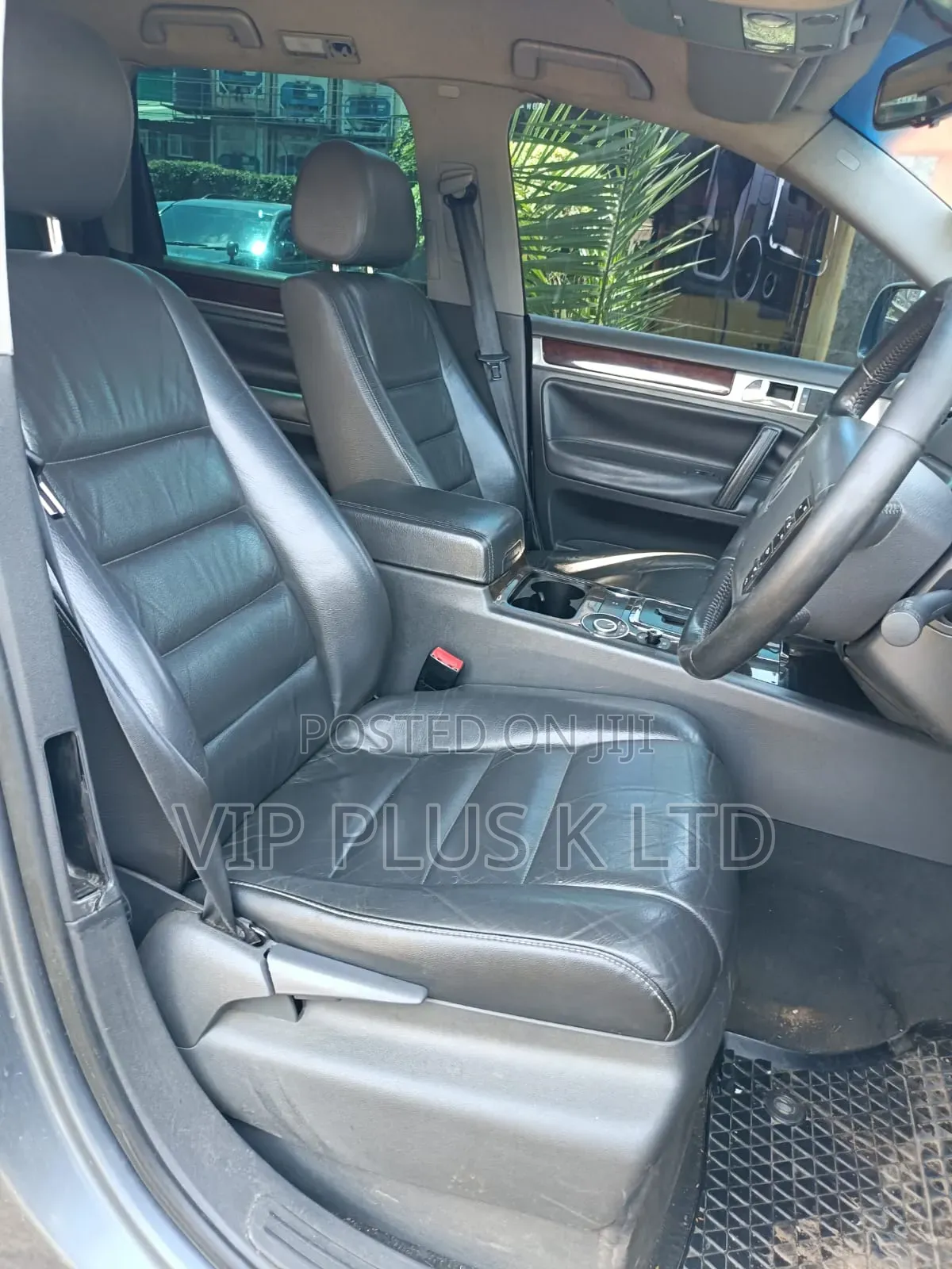 Volkswagen Touareg 2006 Gray