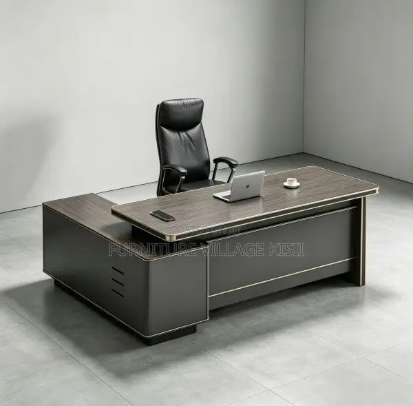 Office Desk: Executive Managers Desk 1600mm
