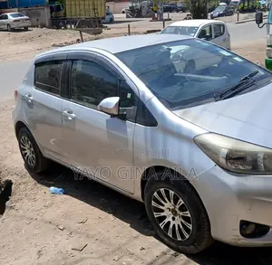 Toyota Vitz 1.3 FWD 3dr 2013 Silver