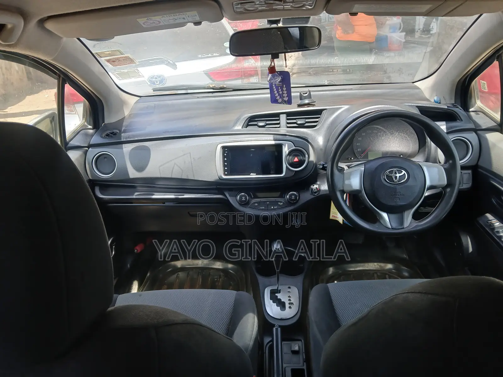 Toyota Vitz 1.3 FWD 3dr 2013 Silver