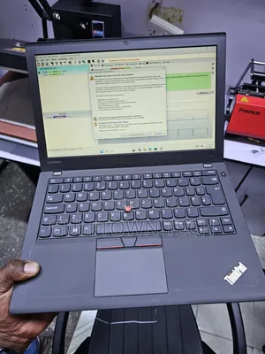 Laptop Lenovo ThinkPad X270 8GB Intel Core i5 SSD 256GB