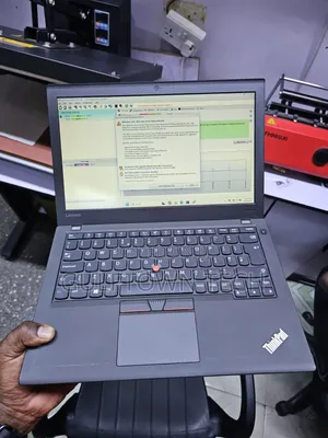 Laptop Lenovo ThinkPad X270 8GB Intel Core i5 SSD 256GB