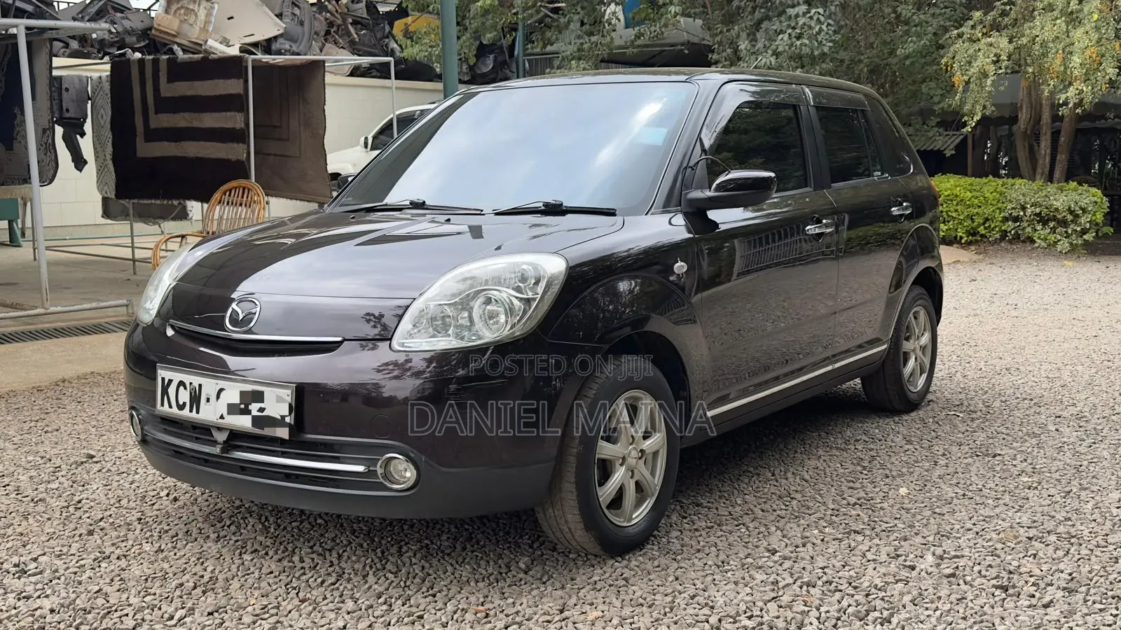 Mazda Verisa 2013 Brown