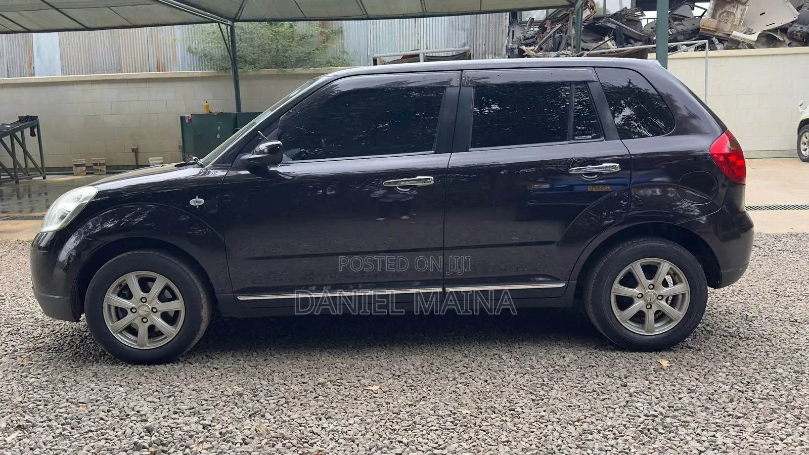Mazda Verisa 2013 Brown