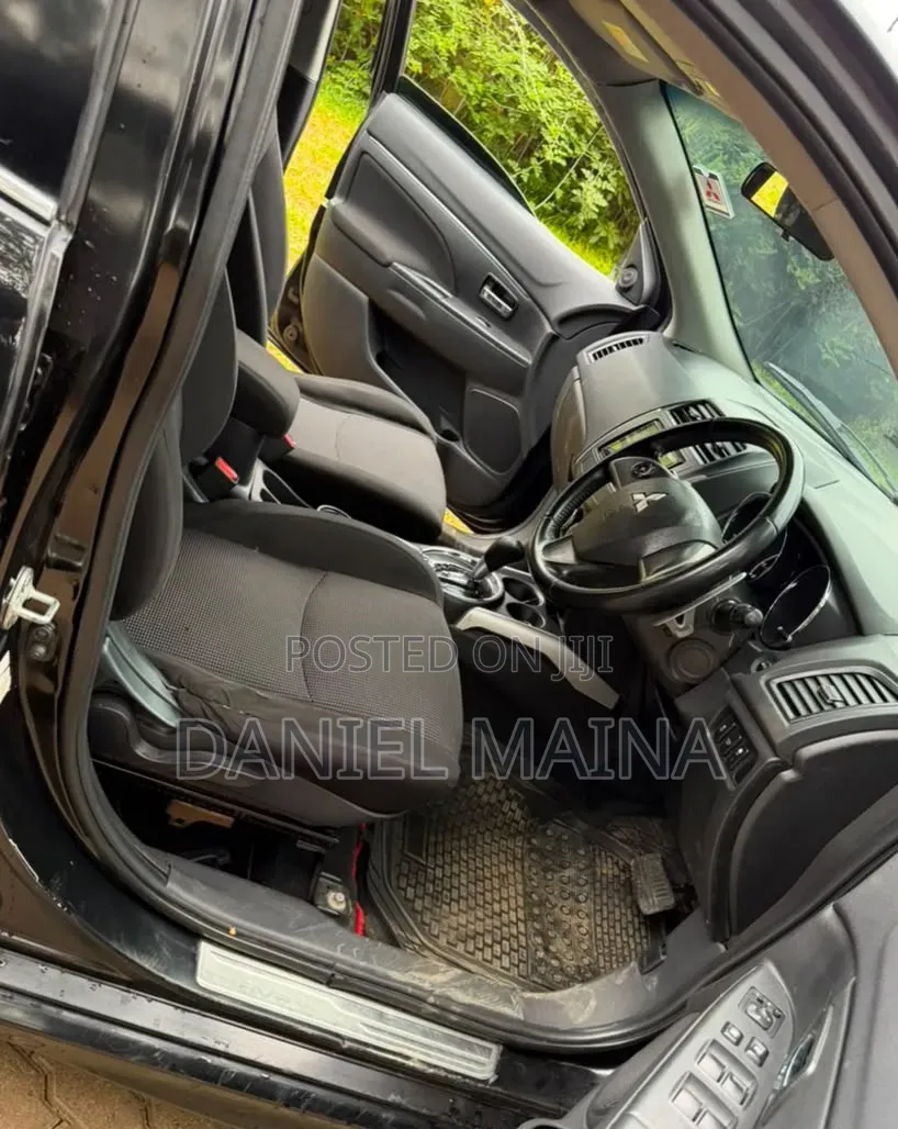 Mitsubishi RVR 2013 Black