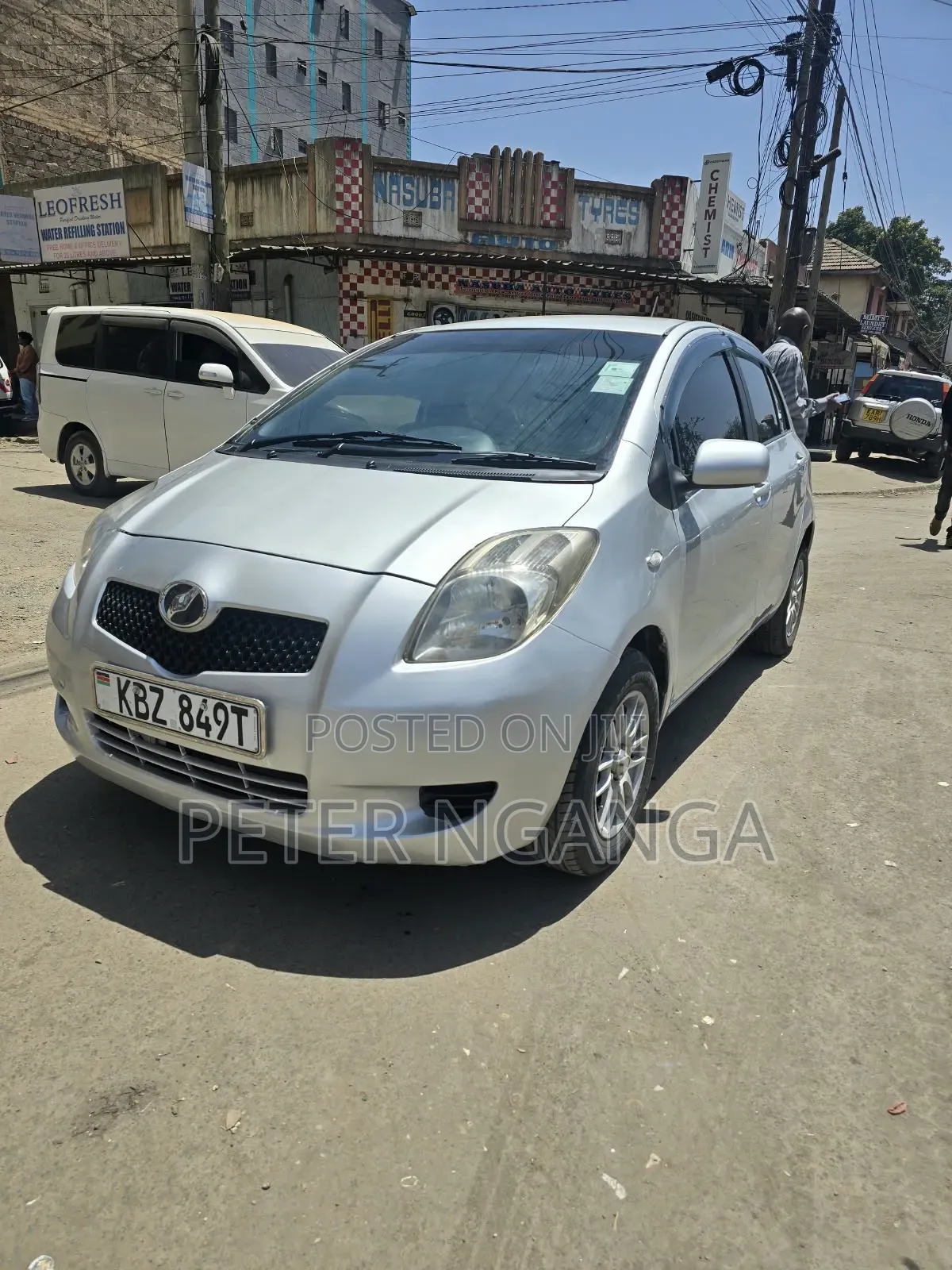 Toyota Vitz 2007 Silver