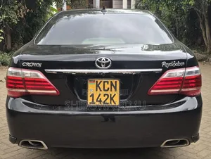 Toyota Crown 2010 Black