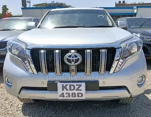 Toyota Land Cruiser Prado 2011 Silver