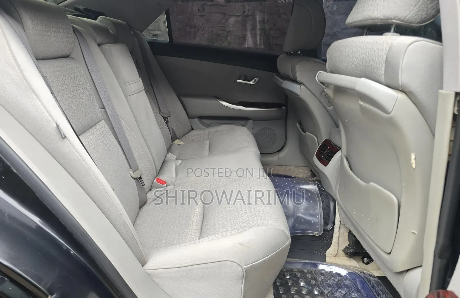 Toyota Crown 2010 Black