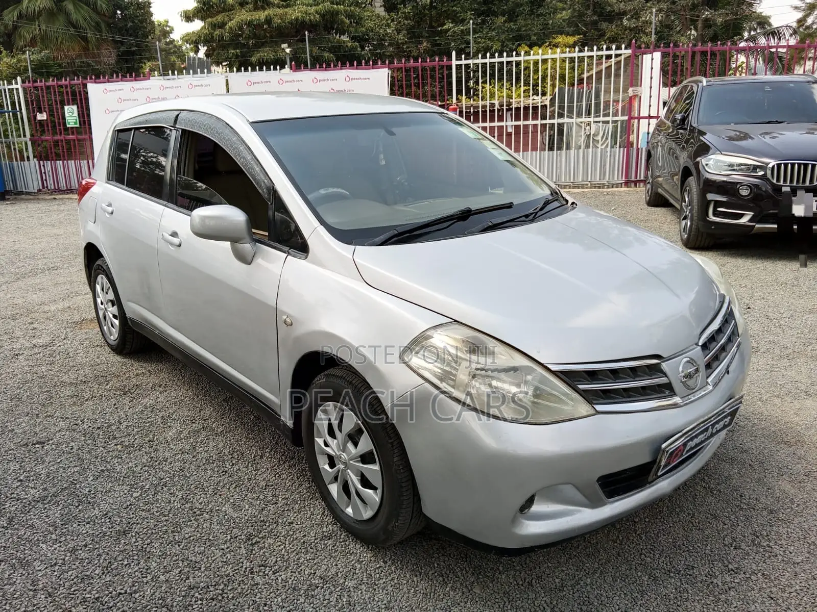 Nissan Tiida 2009 Silver