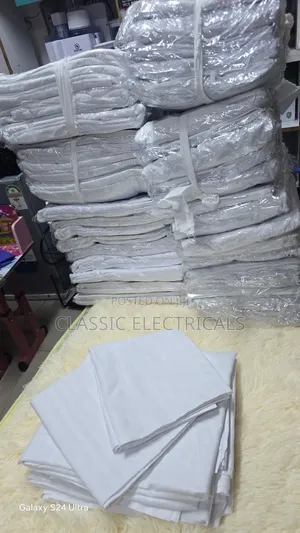 4pcs Set White Stripped 6*7 Bedsheets at Ksh1250