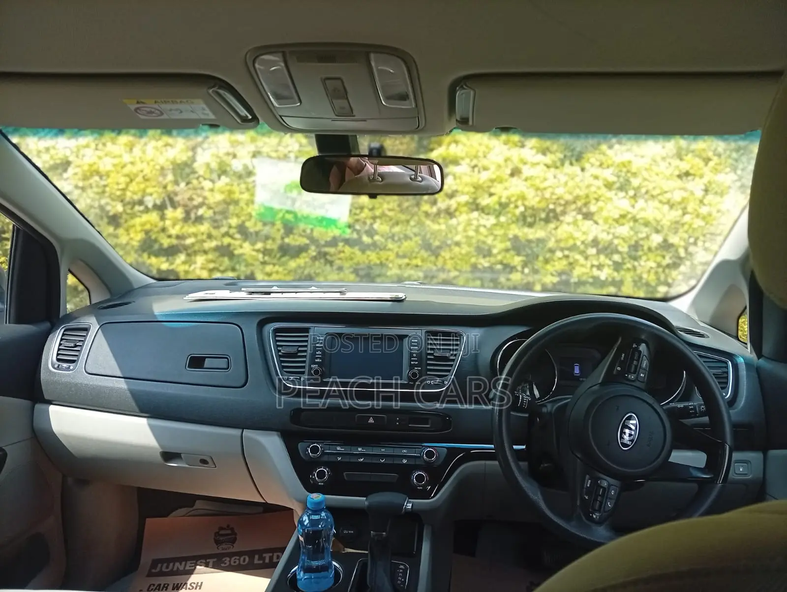 Kia Carnival 2019 Silver