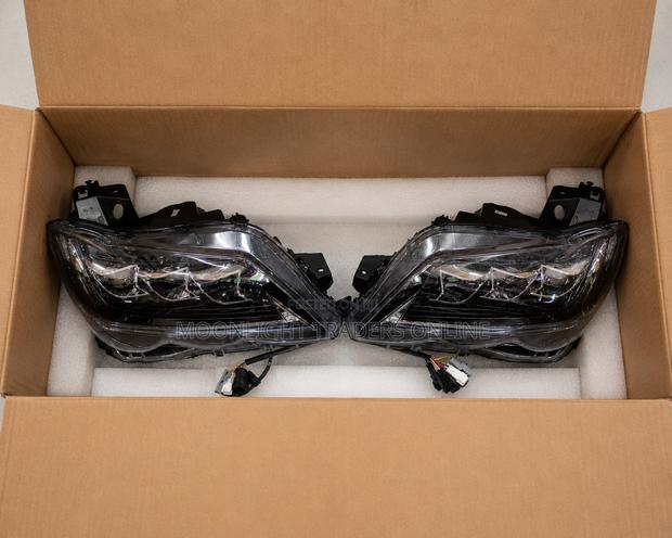 Mark X 2005 Headlights (Aftermarket)