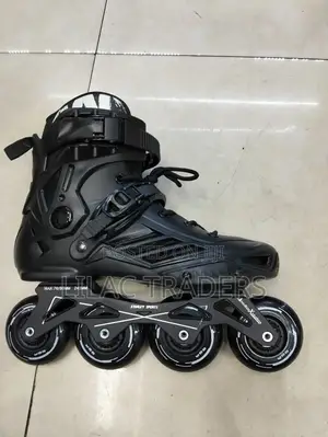 Professional Pair Skate Shoes Sizes;42,43,44